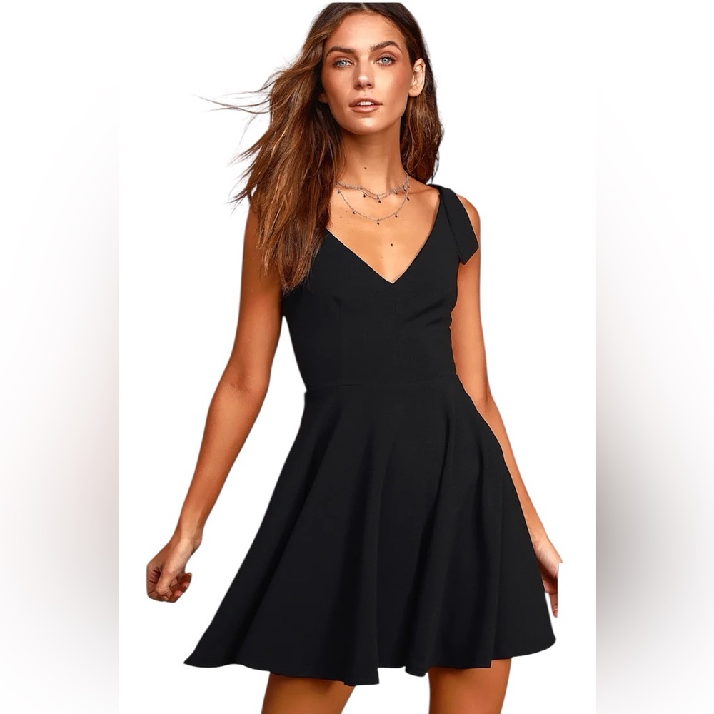 Lulu's Let Me Count The Ways Black Sleeveless Skater Dress Size Small